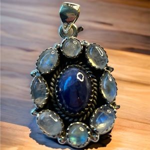 Beautiful Solid Sterling Silver Tanzanite & Moonstone Pendant